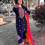 BR-1275 Lawn Unstitched Embroidered 3pc Suit With Embroidered Chiffon Dupatta