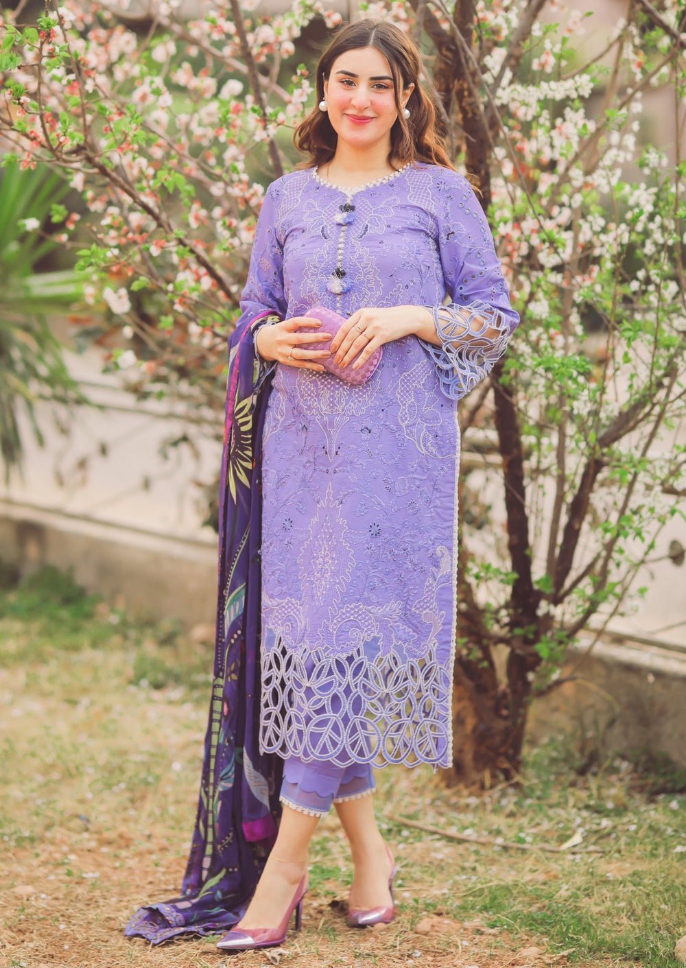 IMG_6962.jpg 3 Piece - Unstitched Fully Embroided Lawn Fabric With Silk Dupatta MS-04 - Image 1