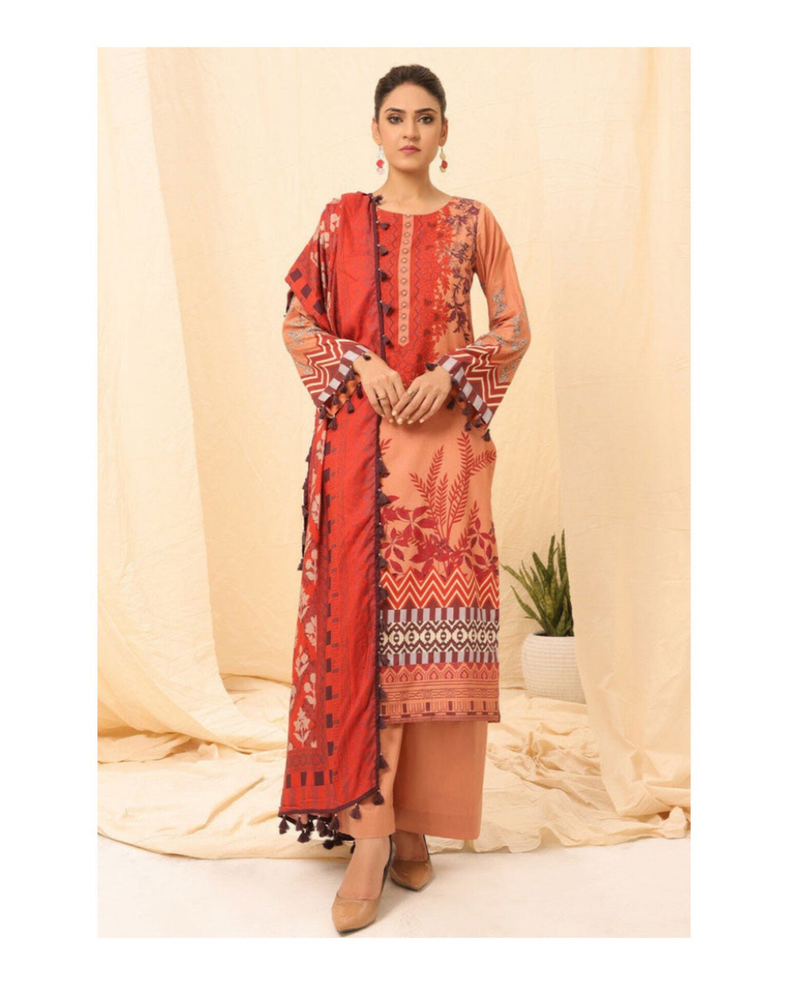 InShot_20230327_052915527.jpg 3 Pc Lawn Embroided Suit With Chiffon Dupatta - Image 1