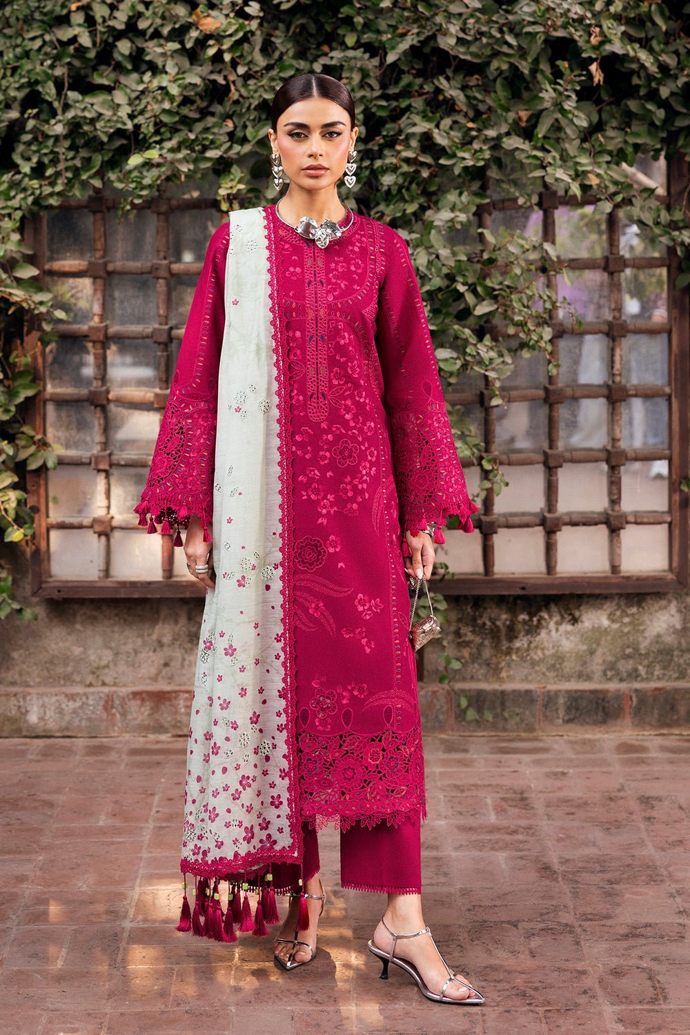 rn-image_picker_lib_temp_c10538e0-8ee0-4e5c-be56-287d06302cdf.jpg 3 Piece - Unstitched Luxury Embroidered Lawn Fabric JZ-2760 - Image 1